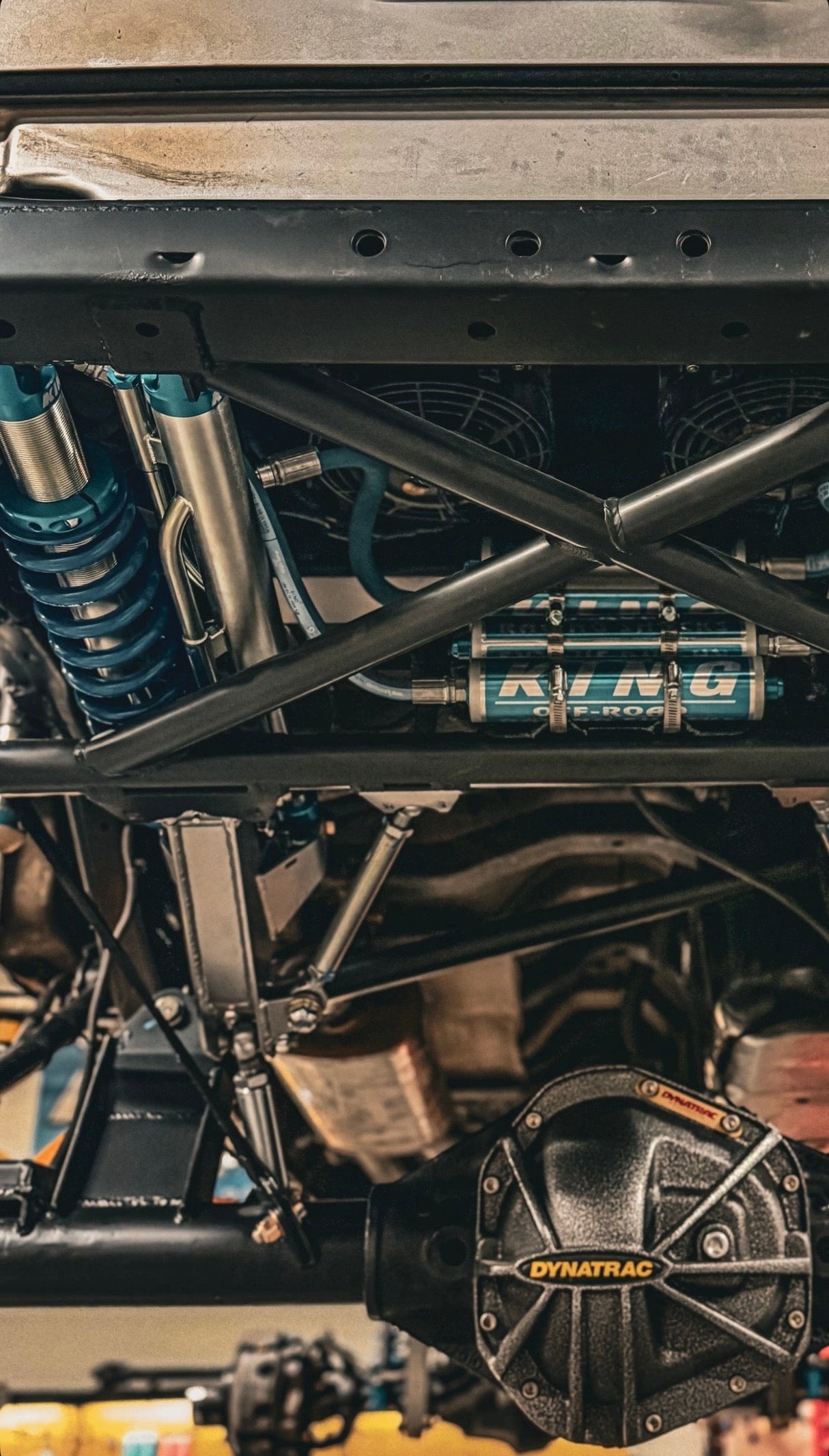 EVO MFG 2007-2018 Jeep Wrangler JK EVO 3-5 INCH LIFT DOUBLE THROW DOWN KING COILOVER BYPASS CANTILEVER HIGH CLEARANCE LONG ARM ( AFTER MARKET AXLE ) SUSPENSION