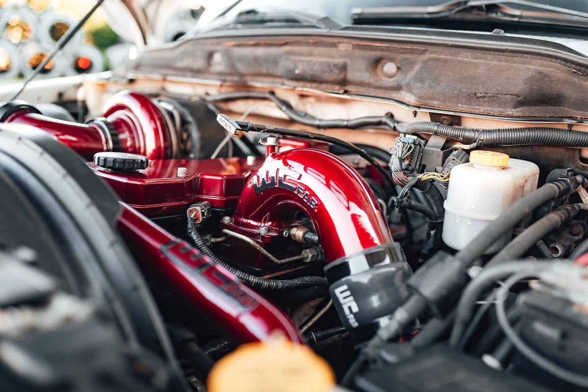 Wehrli 5.9L Cummins intake horn and intercooler pipe kit in WCFab Red with gloss black tags