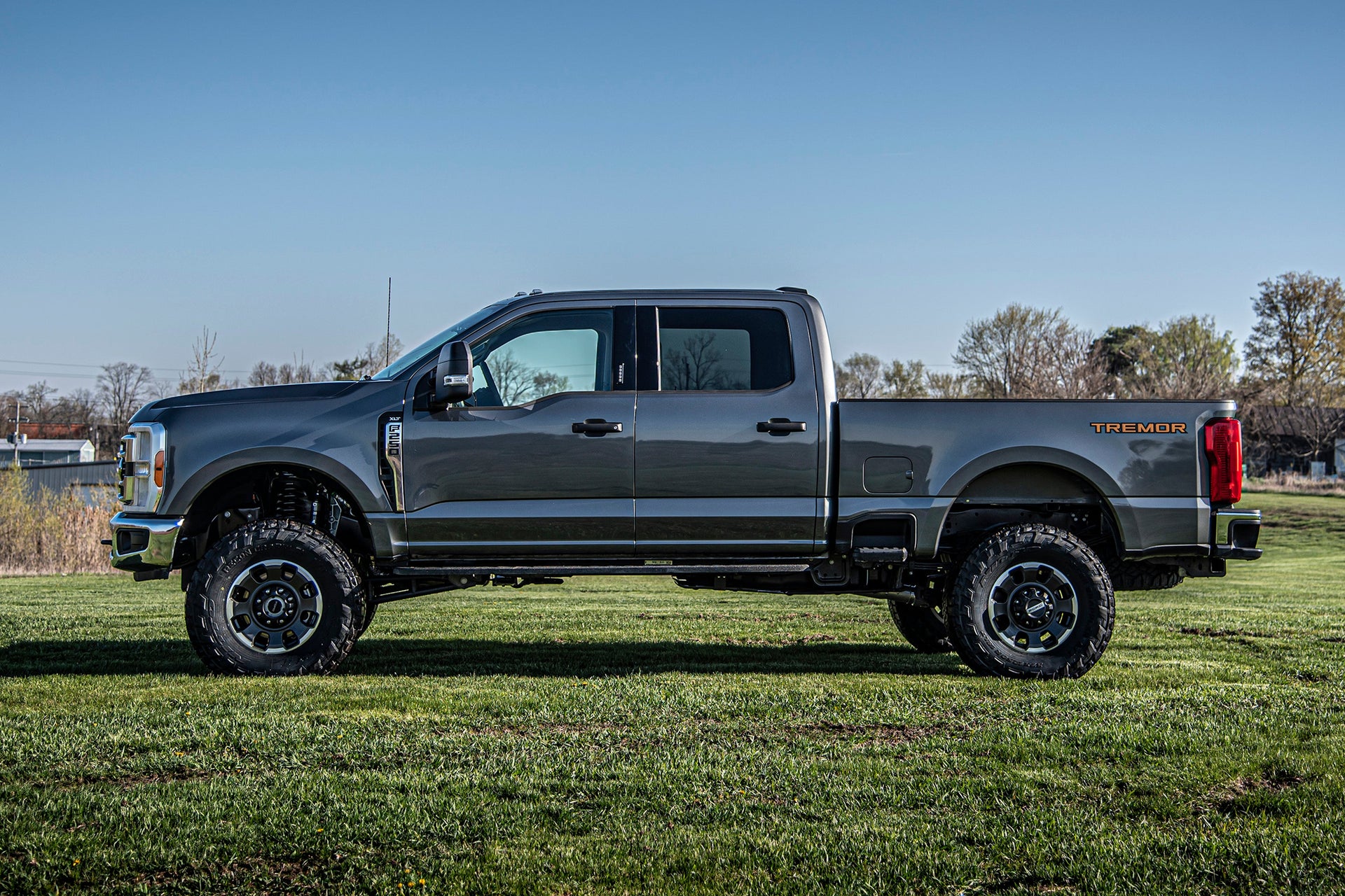 5 Inch Lift Kit w/ Radius Arm | Ford F250/F350 Super Duty (23-24) 4WD | Gas