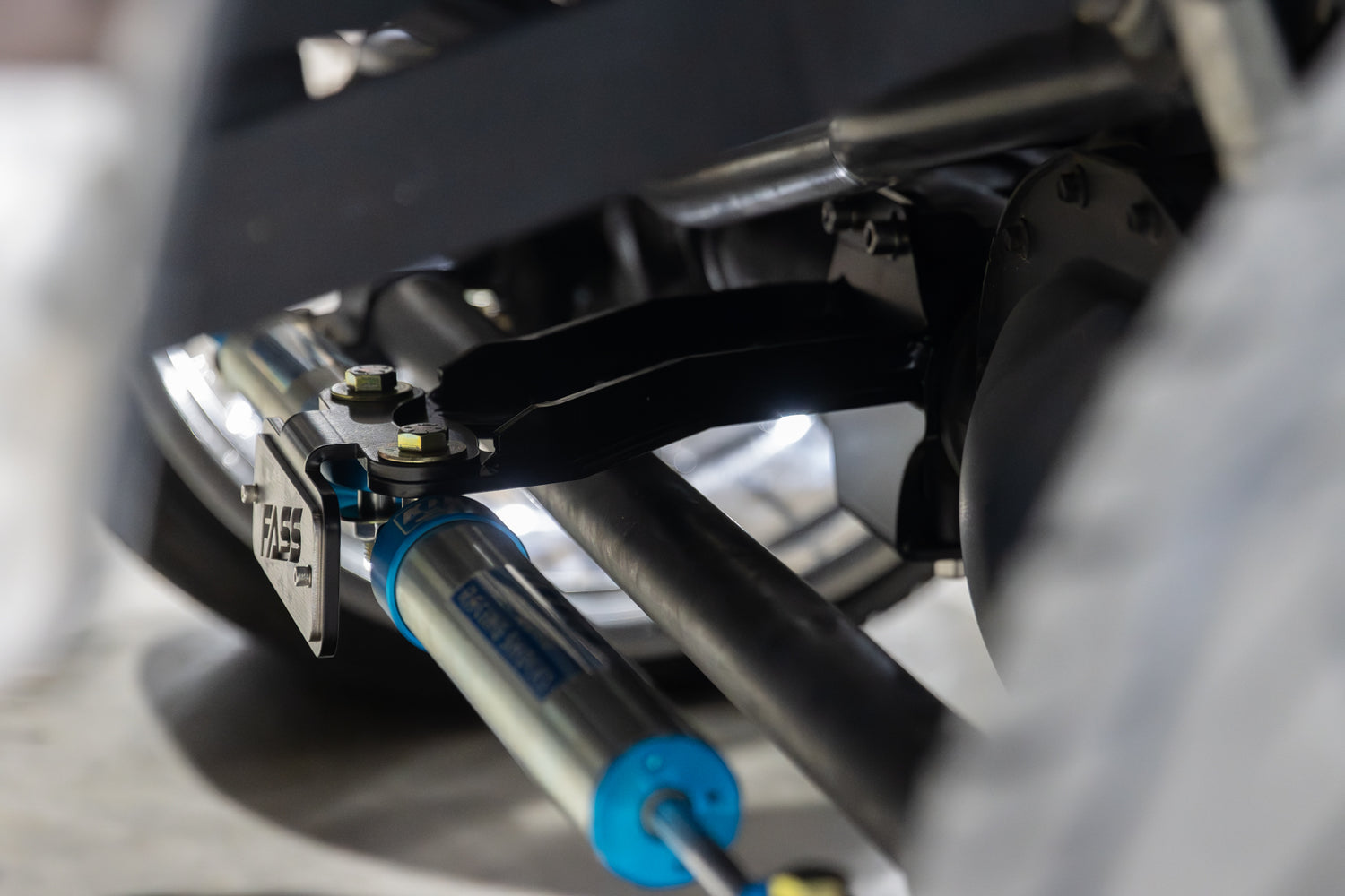 FASS Fabrication Dual Steering Stabilizer Kit 2014+ RAM 2500/3500