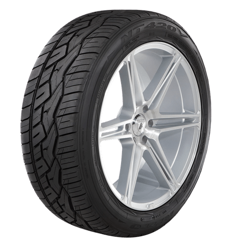 Nitto NT420V 305/40R22 114H XL 31.6
