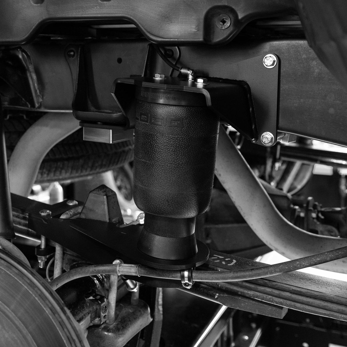 LOGIQ 2007-2021 Toyota Tundra - Air Spring Kit