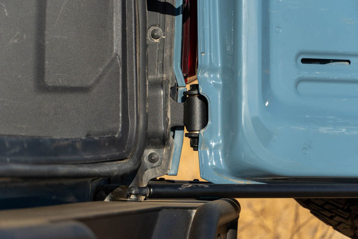 DV8 Offroad 21-24 Ford Bronco Tire Carrier