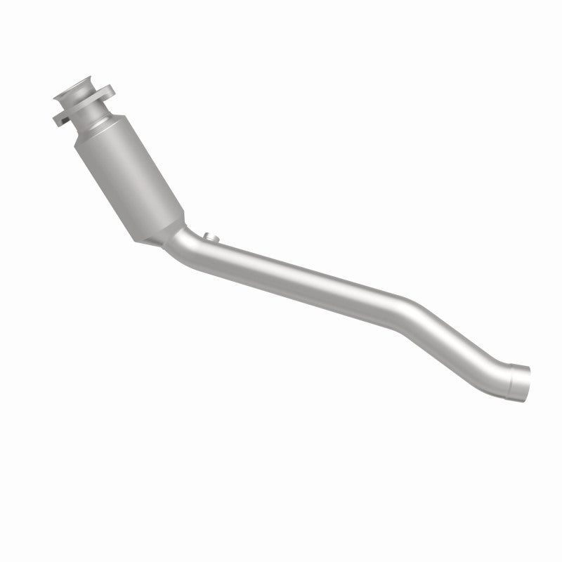 MagnaFlow DF Conv 2010-2013 Landrover LR4 V8 5 OEM Underbody