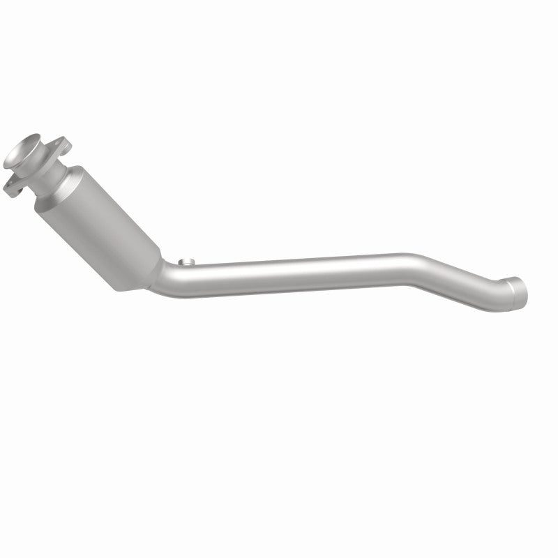 MagnaFlow DF Conv 2010-2013 Landrover LR4 V8 5 OEM Underbody
