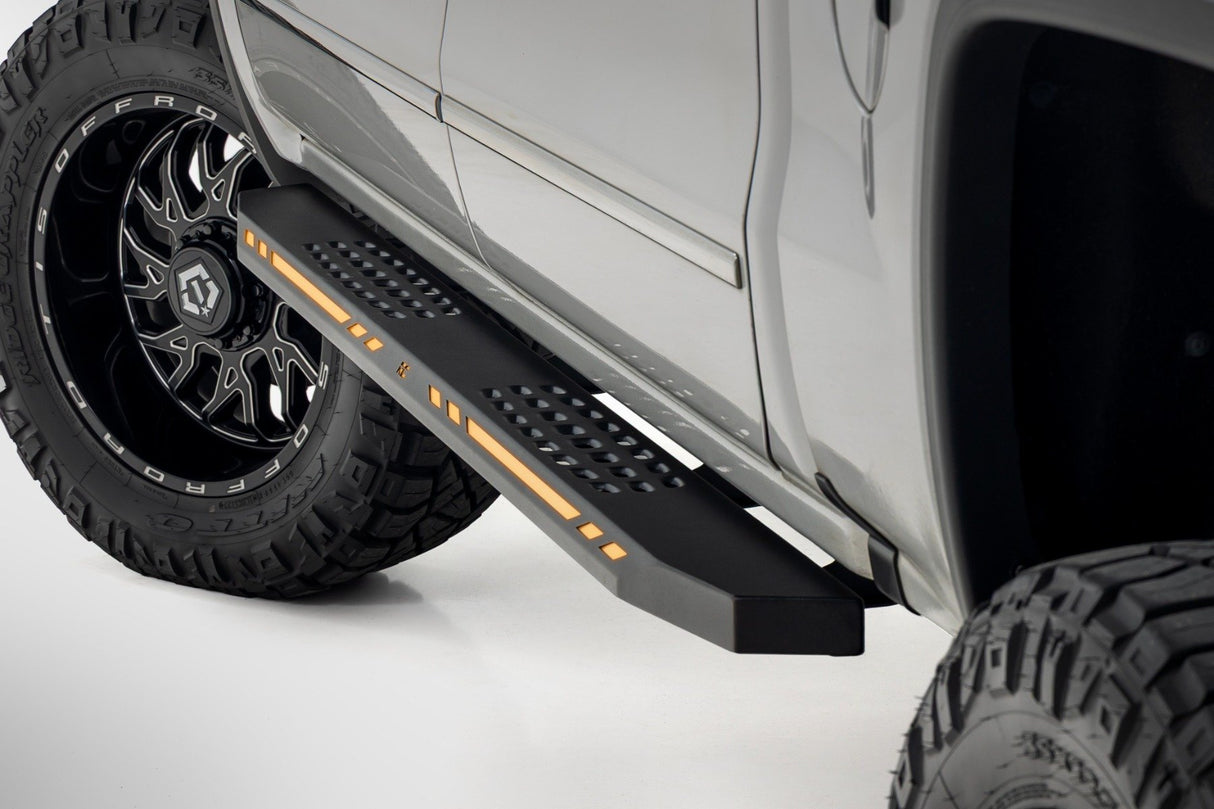 AC2 Running Boards | Amber/White | Crew Cab | Chevy/GMC 1500 (2007-2018)