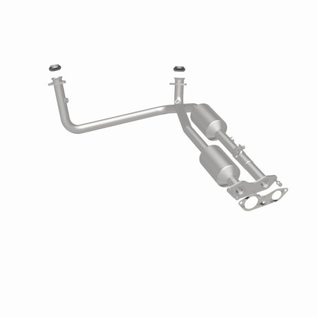 MagnaFlow Direct Fit Catalytic Converter California Grade 96-00 GM Tahoe/Yukon/Escalade 5.7L