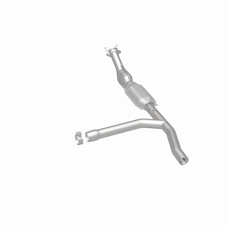MagnaFlow Direct Fit Catalytic Converter 97-98 Ford Trucks 4.2L