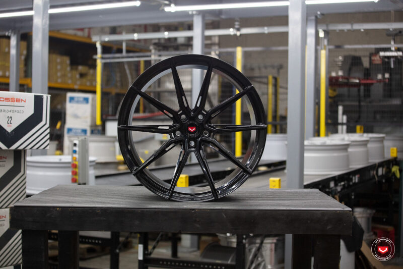 Vossen Forged EVO-2R - 20x13 - ET22 - 5x114.3 - 66.1 - GLOSS BLACK - NISSAN R35 REAR