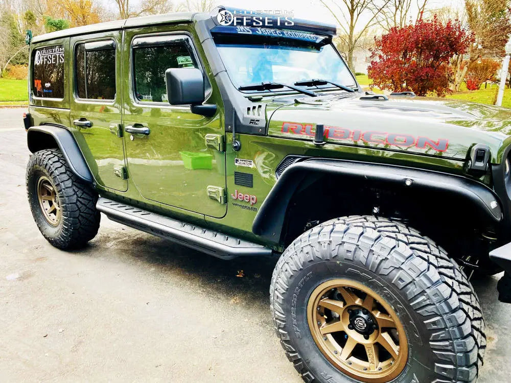 Nitto Recon Grappler A/T 37x12.50R17 (Load D)