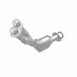 MagnaFlow Direct Fit Catalytic Converter 01-04 Tacoma 2.7L front 49S