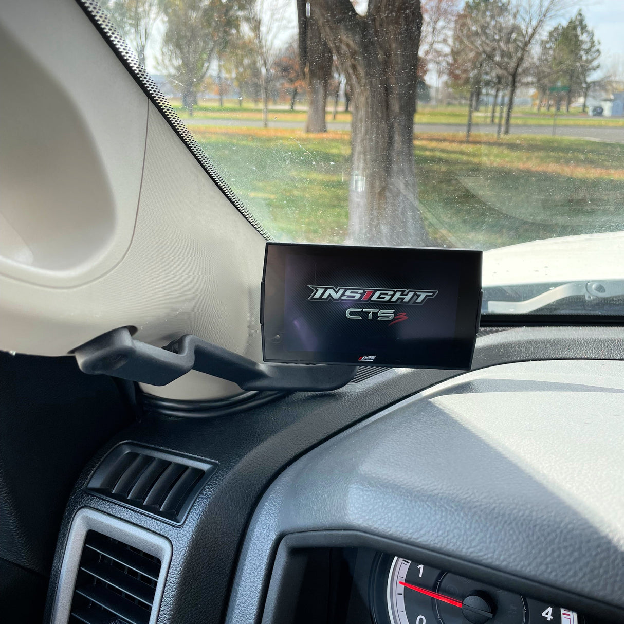 EDGE CTS3 PILLAR DISPLAY MOUNT 2010-18 DODGE RAM