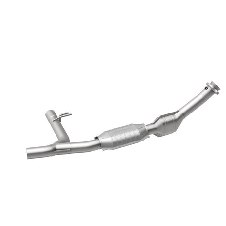 MagnaFlow Direct Fit Catalytic Converter 99-00 Ford Trucks 5.4L
