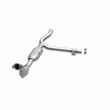 MagnaFlow Direct Fit Catalytic Converter 99-00 Ford F-150 4.2L 50S