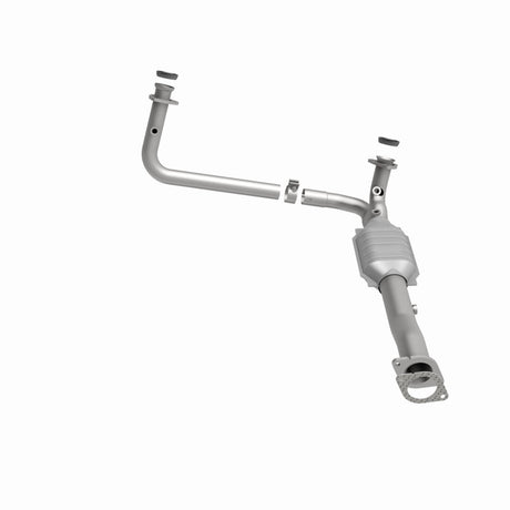 MagnaFlow Direct Fit Catalytic Converter California Grade 96-99 GM K/C 1500/2500 5.0L V8/4.3L V6