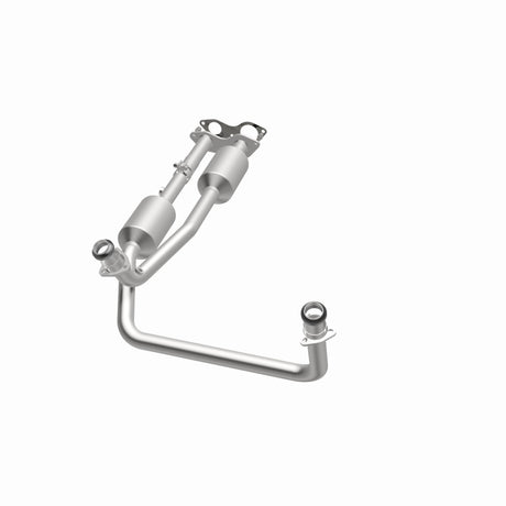 MagnaFlow Direct Fit Catalytic Converter California Grade 96-00 GM Tahoe/Yukon/Escalade 5.7L