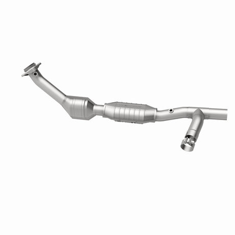 MagnaFlow Direct Fit Catalytic Converter 99-00 Ford Trucks 5.4L