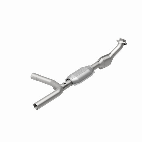 MagnaFlow Direct Fit Catalytic Converter 97-99 Ford Vans 4.6L
