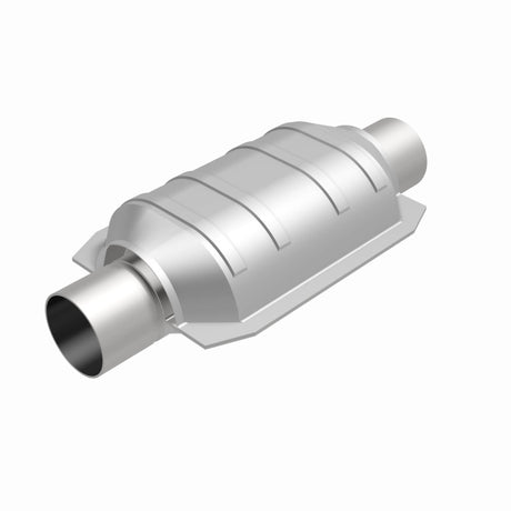 MagnaFlow Universal Catalytic Converter 2.5inch Inlet/Outlet Center/Center Oval (California OBDII)