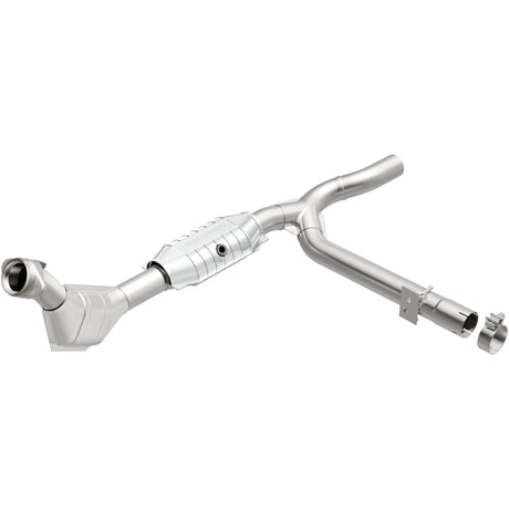 MagnaFlow Direct Fit Catalytic Converter 99-00 Ford F-150 4.6L