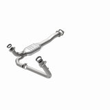 MagnaFlow Converter Direct Fit California Grade 96-99 GM K/C 1500/2500 5.0L V8/4.3L V6