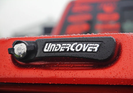 Undercover 25-26 Ram 1500 5.7ft Bed (w/o Multifunct. Tailgate) Elite Smooth Cover - Ready To Paint