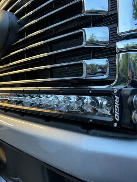 KD Fabworks 2020+ Ford Super Duty F-250/F-350 40" Rigid SR-RDS Curved Single Row Light Bar Mount