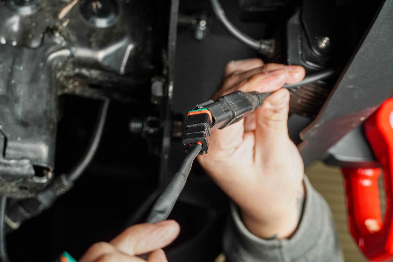 DV8 Offroad Universal 4-Way 1-DTP to 4-DTP Plug Harness - 15ft