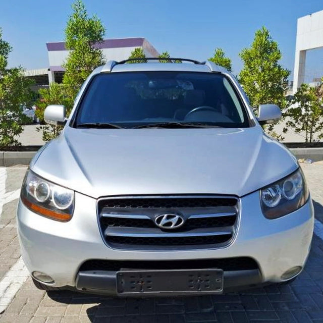 Hyundai-Santa-Fe-Lensun-90W-Hood-Flexible-Solar-Panel-1