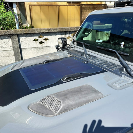 Jeep-Gladiator-Rubicon-Lensun-45W-Hood-Solar-Panel