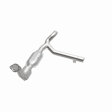 MagnaFlow Direct Fit Catalytic Converter 99-00 Ford Exped 4.6L