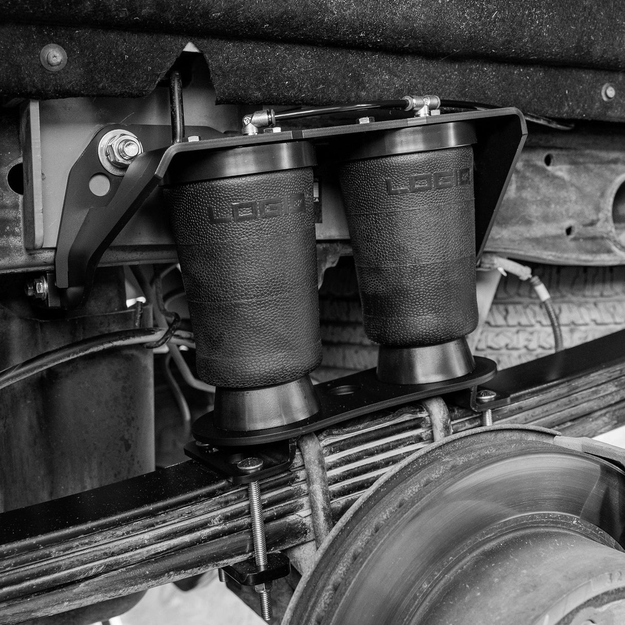 LOGIQ 2011-2019 GM 2500 / 3500 - Air Spring Kit