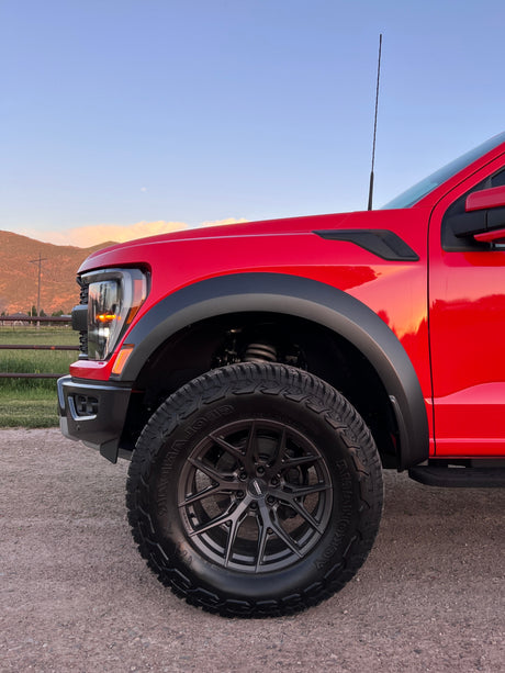 Geiser Off-Road Gen 3 Ford Raptor +2.5 progressive front springs