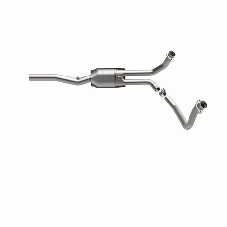 MagnaFlow Direct Fit Catalytic Converter 96-97 Dodge B1500/B2500/B3500 V8 Underbody