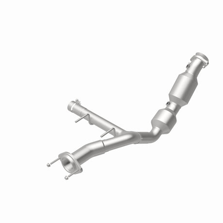 Magnaflow 21-23 Ford F-150 3.5L Right Underbody Direct Fit Converter