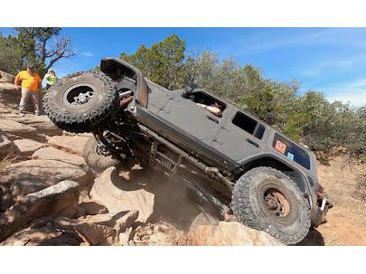 EVO MFG 2018-2024 Jeep Wrangler JL KING Front 3-5 Inch front 2.5 Inch Double Throwdown Rear 2.5 Inch Coilover Bypass HC Long Arm PRO PLUS, BLACK, 2.0 or 3.6L Gas