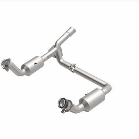 MagnaFlow 19-20 GMC Sierra 1500 Single Underbody 4.3L/5.3L Direct Fit Catalytic Converter