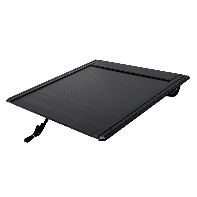 Westin 24-26 Toyota Tacoma 5ft Bed Manual Retractable Tonneau Cover - Black