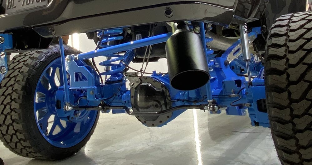 10-16" Lift Height Adjustable REAR Track Bar System installed