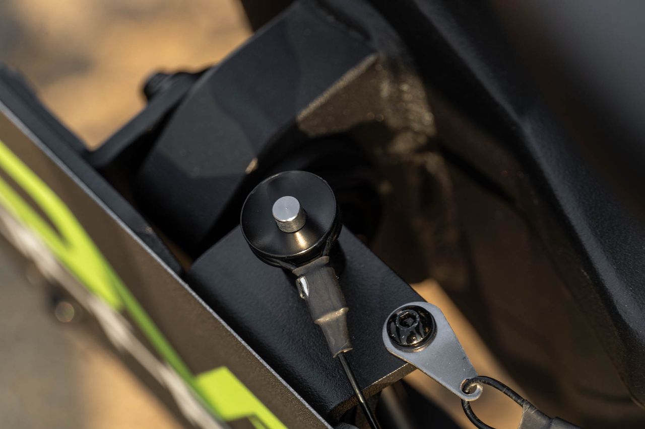 DV8 Offroad Universal Quick Release D-Ring License Plate Mount