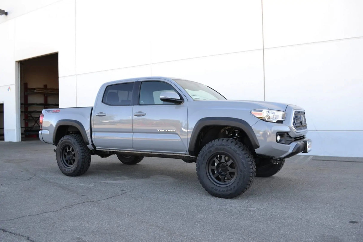 05-23 Tacoma DIRT Series 2.5 Coilovers (2.75″ Lift)