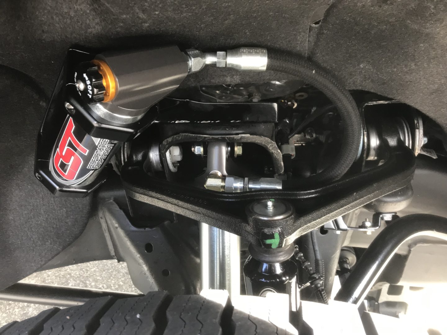 CST 20+ Chevy / GMC HD 2500 / 3500* 4wd 4 Stage 10 Suspension System