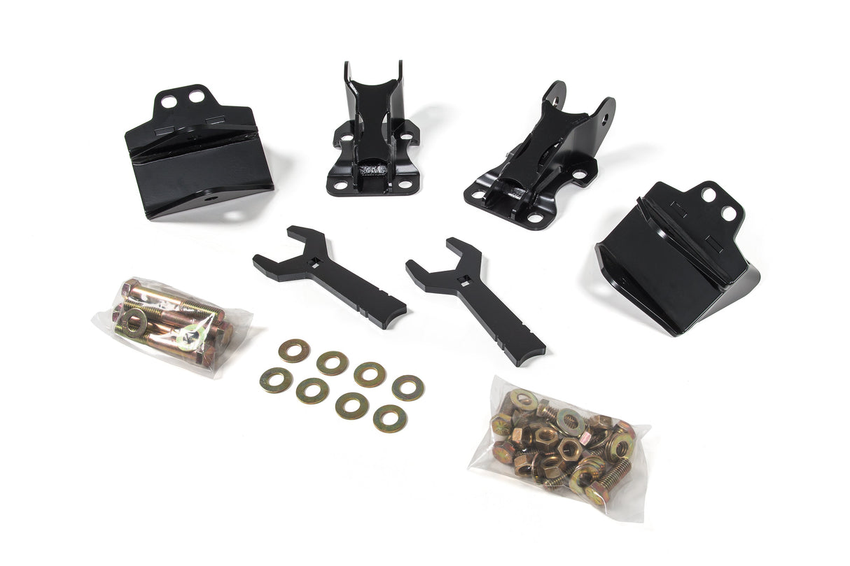 Recoil Traction Bar Mounting Kit for 2001-2010 Chevy Silverado + GMC Sierra 2500HD/3500HD