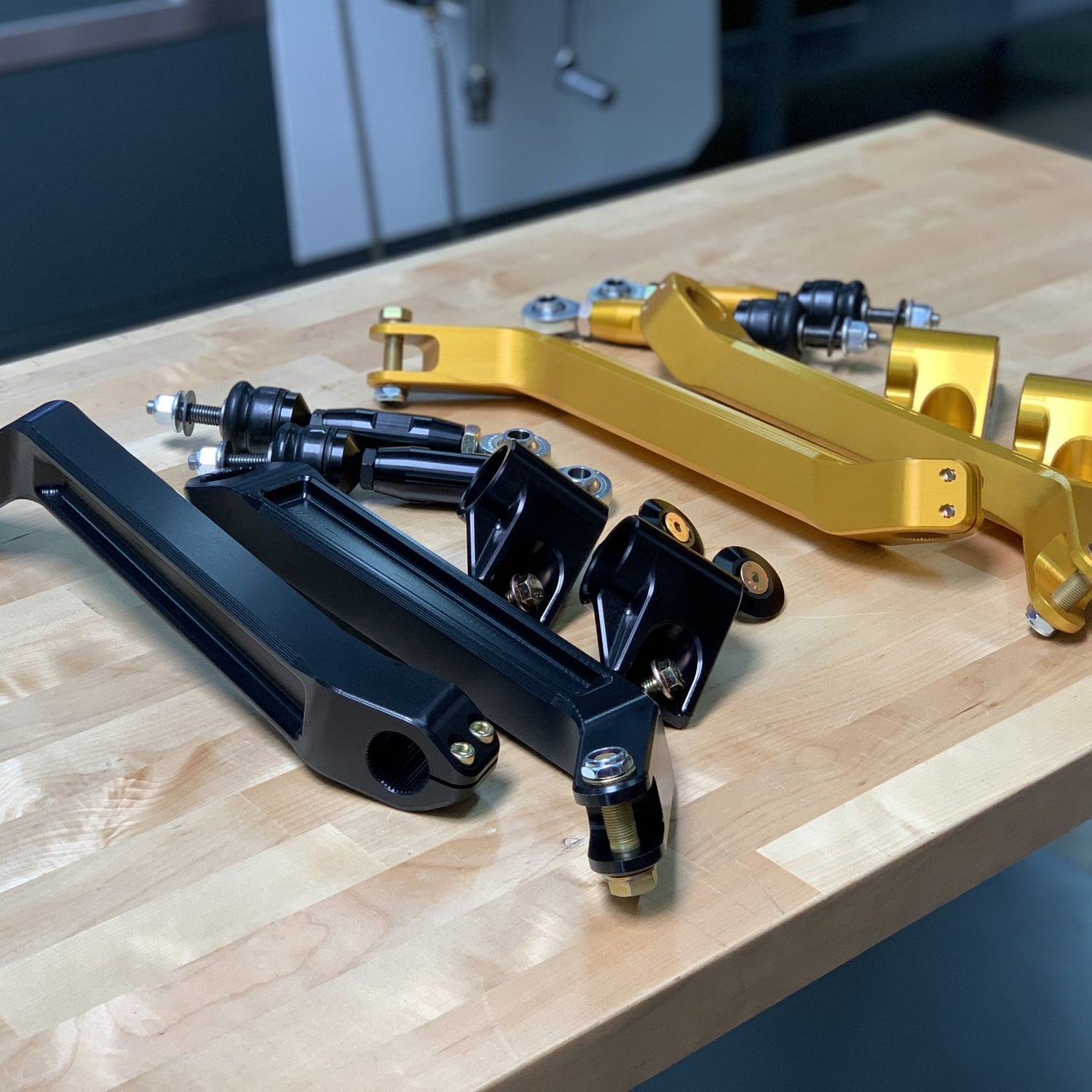 Kibbetech - 2011+ GM 2500/3500 Splined Sway Bar Kit